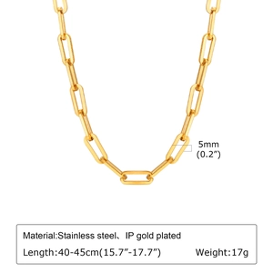 Detail view of 5mm gold paperclip chain necklace in stainless steel with size dimensions