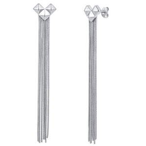 Boucles d'oreilles cœur argentées avec de longs pompons fluides en chaîne de serpent