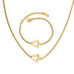 Set minimalista con collana e bracciale a cuore dorato in acciaio inossidabile 18K