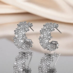 French Style Hollow Flower C-Shaped Hoop Earrings For Women Silver Plated Copper Rhinestone Inlaid Elegant Jewelry Accessory