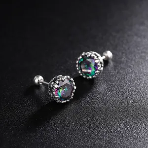 Orecchini a perno in argento S925 con zircone arcobaleno verde oliva e montatura