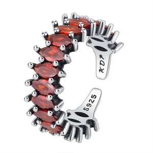 Bague ouverte en argent S925 avec grenats rouges taille marquise et design de luxe