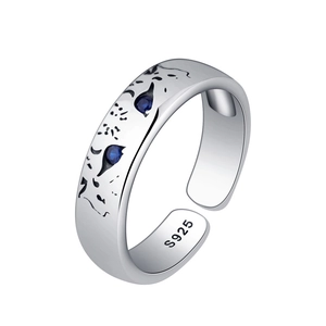 Vintage 925 silver leopard head open ring with blue gemstone eyes and S925 hallmark