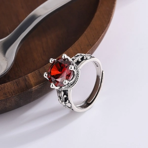 Vintage s925 silver crown ring with large red zircon and fleur-de-lis engraving