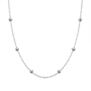Collier minimaliste en argent sterling S925 avec perles polies sur fond blanc pur