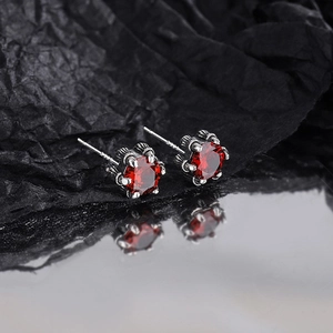 925 sterling silver stud earrings with red gemstone in vintage claw setting
