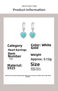Vue détaillée des boucles d'oreilles cœur en argent S925 avec pierres turquoise 10x22mm