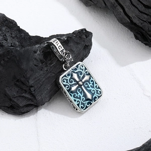 Retro-Anhänger aus S925 Silber mit Kreuz, blauem Emaille-Muster und Lucky-Gravur