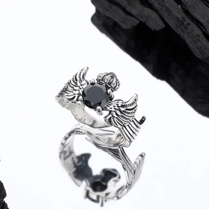 Vintage 925 sterling silver ring with black zircon crown and cross wings design