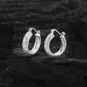 S925 sterling silver hoop earrings with vintage relief engraving on dark mineral rock