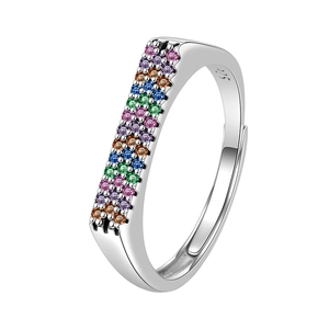Bague ajustable en argent 925 avec zircons multicolores sertis de style luxueux
