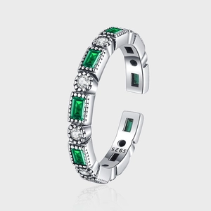 Vintage 925 Sterling Silver Emerald Green Rhinestone Open Ring Elegant High-End Distressed Adjustable Finger Ring Jewelry Women