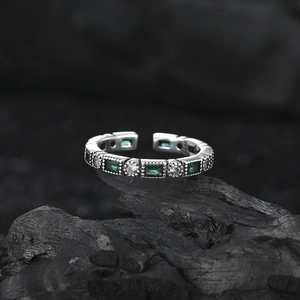 Vintage S925 silver adjustable ring with emerald green stones and white diamonds