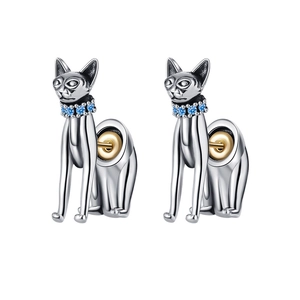Boucles d'oreilles chat égyptien en argent S925 avec zircon bleu et design 3D amovible