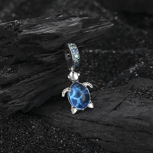 Elegant S925 sterling silver sea turtle pendant with ocean blue stone and gradient zircon