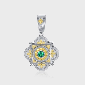 Vintage 925 Sterling Silver Two-Tone Green Zirconia Lace Flower Clover Pendant Only (Without Chain) For Women High-End Jewelry