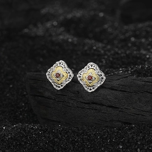 Vintage S925 silver four-leaf flower stud earrings with red zircon and gold frosting