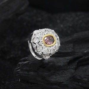 S925 silver vintage ring with oval purple gemstone and golden scalloped edges