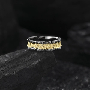 Vintage S925 sterling silver mountain ring with gold floral scroll and rock texture