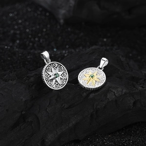 S925 sterling silver compass star pendant with relief texture and green gemstone