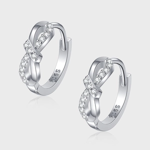 Boucles d'Oreilles Créoles Nœud Papillon en Argent Sterling S925 pour Femmes Exquises Petites Boucles d'Oreilles Huggie avec Strass Bijoux Cadeau