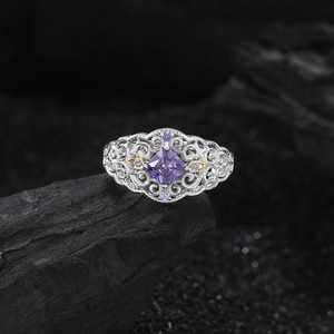 Vintage s925 silver lace ring with square purple gemstone and gold leaf details