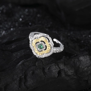 Vintage S925 silver two-tone four-leaf clover ring with green zircon and floral relief