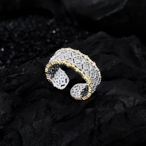 Bague S925 argent sterling dentelle nid d'abeille avec bord doré sur fond pierre