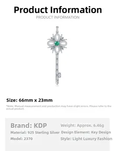 Spécifications de taille du pendentif clé en argent sterling 925 avec zircon vert