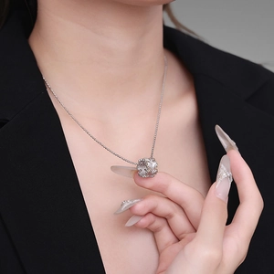 Elegant S925 sterling silver ginkgo leaf pendant necklace with brushed metal texture