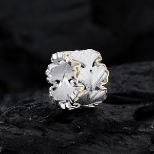 Vintage S925 sterling silver ginkgo leaf ring with brushed gold edges and leaf texture