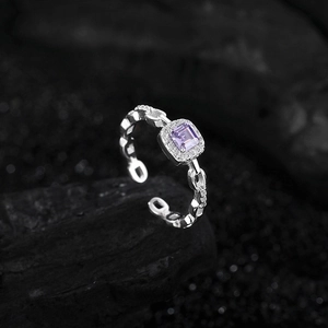 Elegant S925 sterling silver ring with purple square stone and geometric chain band