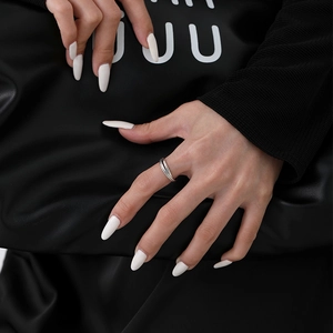 S925 Sterling Silber minimalistischer geflochtener Ring mit Kreuzdesign für Damen