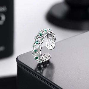 S925 sterling silver open ring with emerald green zircon in an intricate woven design