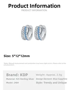 Boucles d'oreilles créoles S925 argent avec zircons bleus et détails de taille 12x12mm