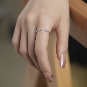 Bague ouverte minimaliste en argent S925 avec zircons géométriques pour femme