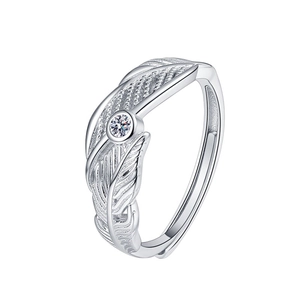 Elegant S925 sterling silver feather ring with sparkling cubic zirconia and open design