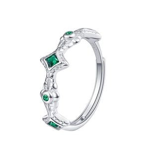 S925 sterling silver ring with square emerald green zircon and vintage leaf carvings