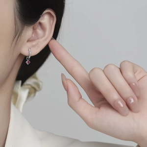 Pendientes de aro S925 plata con circón blanco y colgante de piedra preciosa roja cuadrada