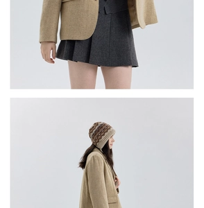 Détail du bonnet en tricot nordique avec motif Fair Isle et ensemble de jupe en laine