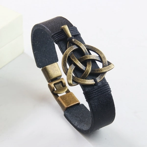 Vintage Lederarmband mit keltischem Knoten und Bronze-Triquetra für Herren und Damen