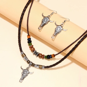 Vintage Bohemian Bull Head Skull Pendant Necklace Earrings Set Western Ethnic Double Layer Colorful Wood Beads Jewelry Set For Women