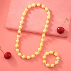 Collier et Bracelet avec Pendentif Coeur en Acrylique Couleur Bonbon Mignon et Doux Bijoux Perlés Style Dopamine pour Enfants Filles