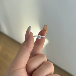 Classic S925 sterling silver ring featuring a 0.5 carat D-color moissanite solitaire