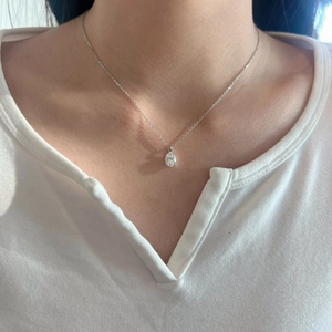 Elegant 1.5 carat oval moissanite pendant on S925 sterling silver chain necklace