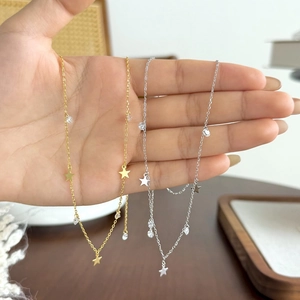 Elegant S925 sterling silver star pendant necklace with cubic zirconia for women