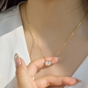 Classic S925 silver necklace with sparkling round zircon pendant on minimalist O-chain