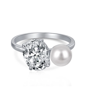Bague élégante en argent S925 avec un grand zircon ovale et une perle blanche lustrée