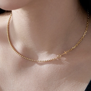 Minimalist S925 sterling silver gold cross necklace with mixed bead and link chain design