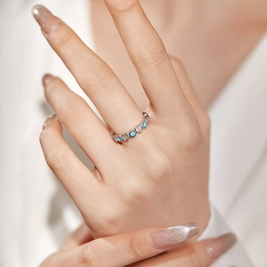 S925 sterling silver evil eye ring with heart-shaped zircon and blue enamel inlays